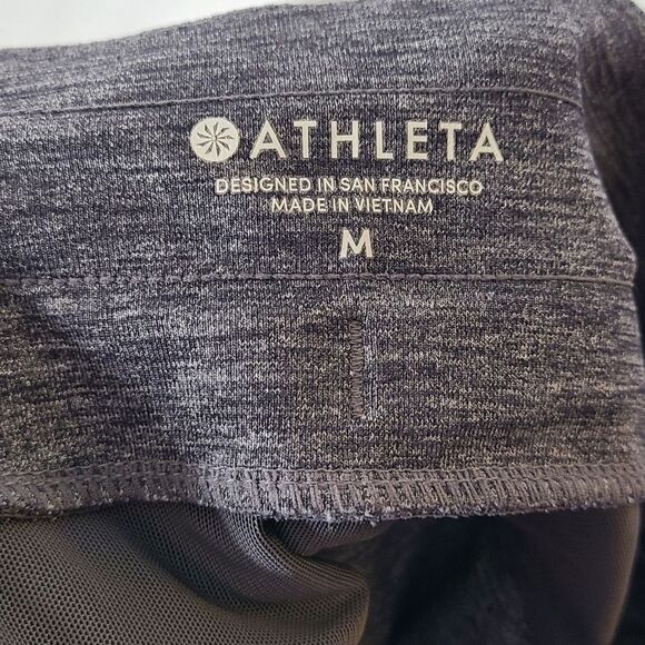 Athleta Shorts Women's Sz M Metro Downtown Wide Leg Mid Rise Pocket Gray sz M - Picture 3 of 3
